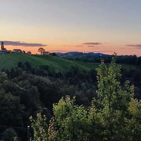 Gastezimmer Weisch Apartman
