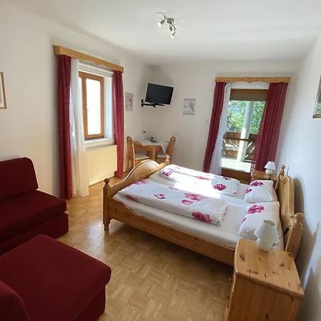 Gaestezimmer Weisch דירה